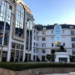 Trocadero Access Dayroom Espace Paris Sans Nuitee Et Chambre Partagee Chatillon Nuitee -- Repos Journee Ou Espace Travail 8-19H Proche Tour Eiffel Ou Usage Bureau A L\'Heure En Journee -- Nuitee Chatillon Avenue Paris