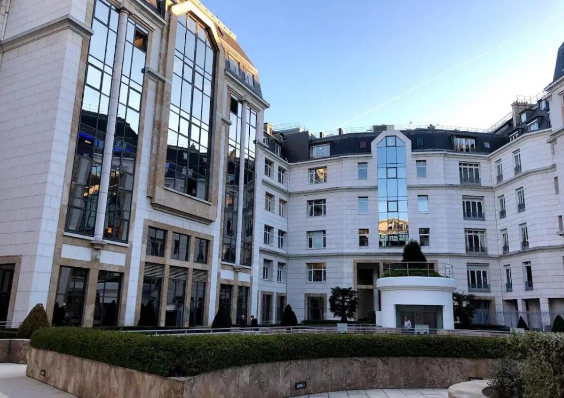 Couette-café Trocadero Access Dayroom Espace Sans Nuitee Et Chambre Partagee Chatillon Nuitee -- Repos Journee Ou Espace Travail 8-19h Proche Tour Eiffel Ou Usage Bureau A L'heure En Journee -- Nuitee Chatillon Avenue